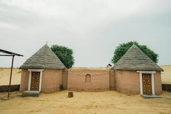 bhati desert camp raisar bikaner