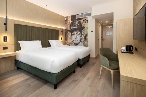 holiday inn naples by ihg