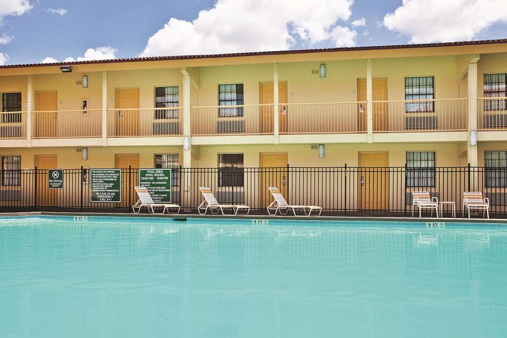 howard johnson by wyndham columbus fort moore