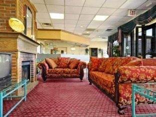 days inn by wyndham columbus north fort moore