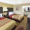 days inn by wyndham columbus north fort moore