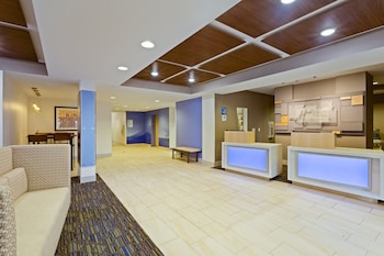 Holiday Inn Express & Suites Tavares - Leesburg,Leesburg>>Lake County,3 star
