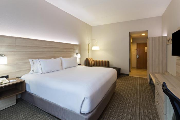 holiday inn express and suites tavares leesburg