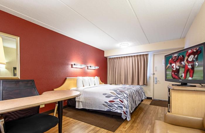 red roof inn boston southborough worcester