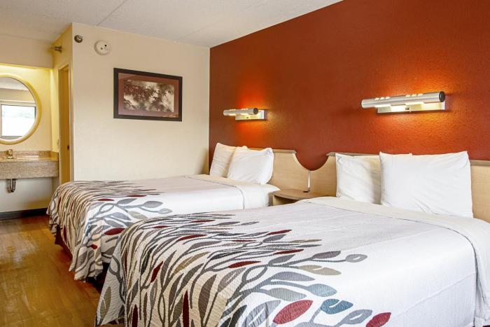 red roof inn boston southborough worcester
