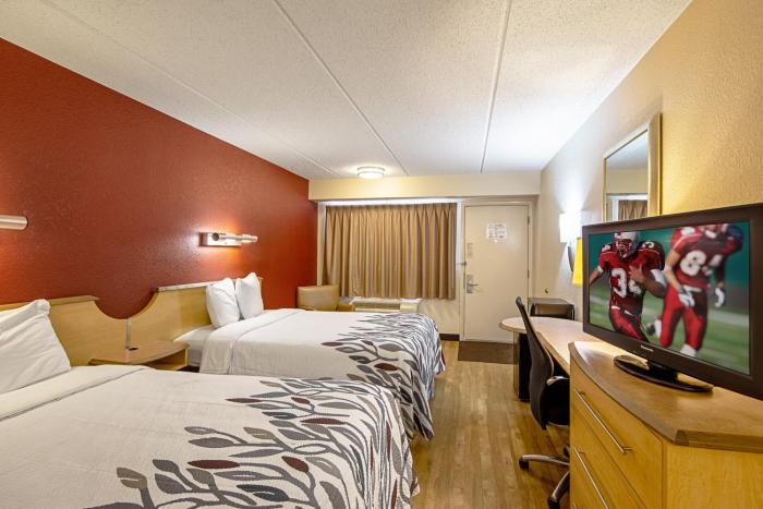 red roof inn boston southborough worcester