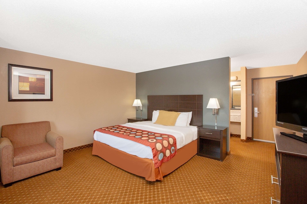 americinn by wyndham coralville