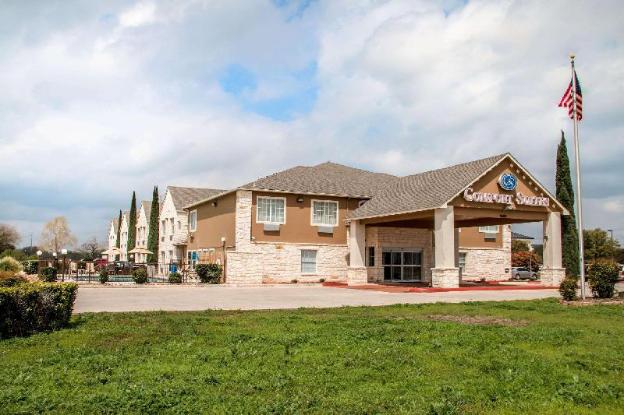 comfort suites new braunfels