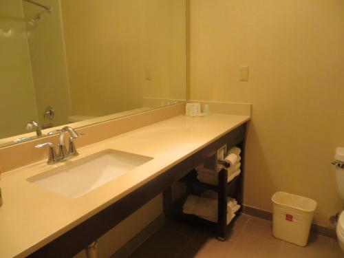 comfort suites new braunfels