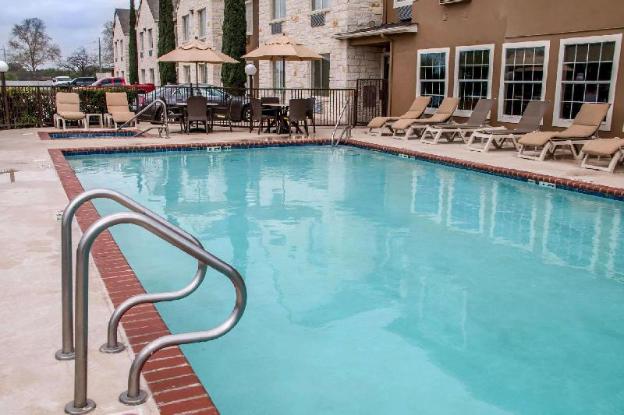 comfort suites new braunfels