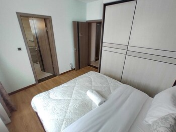 mangrove serviced apartments