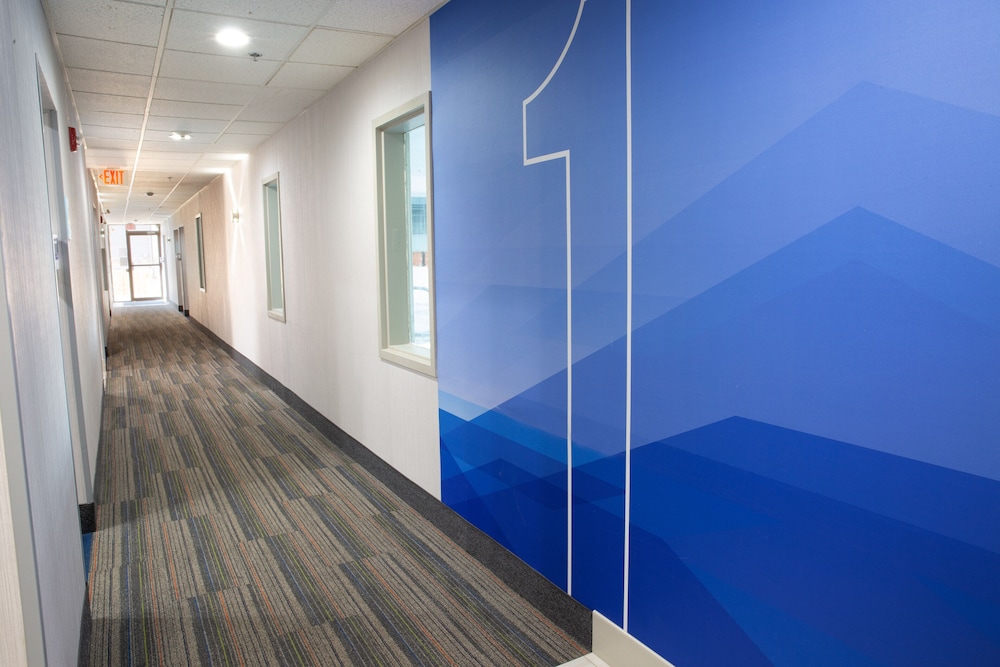 holiday inn express and suites dayton huber heights by ihg