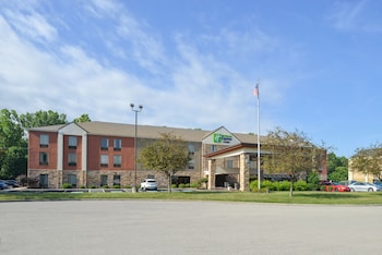 holiday inn express and suites dayton huber heights by ihg