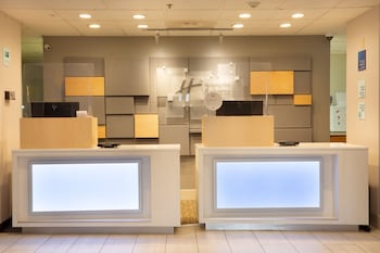 holiday inn express and suites dayton huber heights by ihg