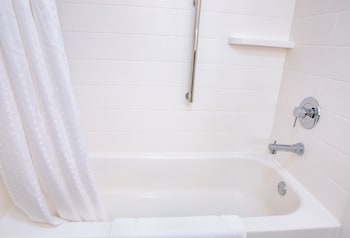 Holiday Inn Express & Suites Dayton-Huber Heights By Ihg,Near Rose Music Center At The Heights,3 star