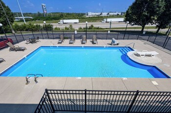 days inn by wyndham dayton huber heights northeast