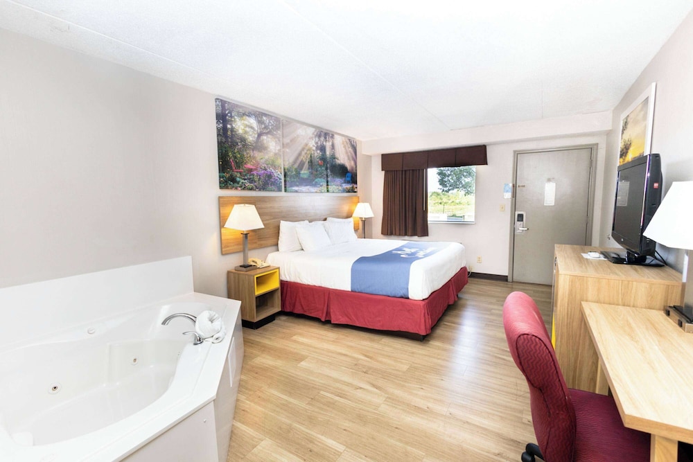 days inn by wyndham dayton huber heights northeast