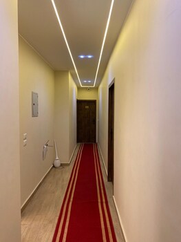 night pyramids inn