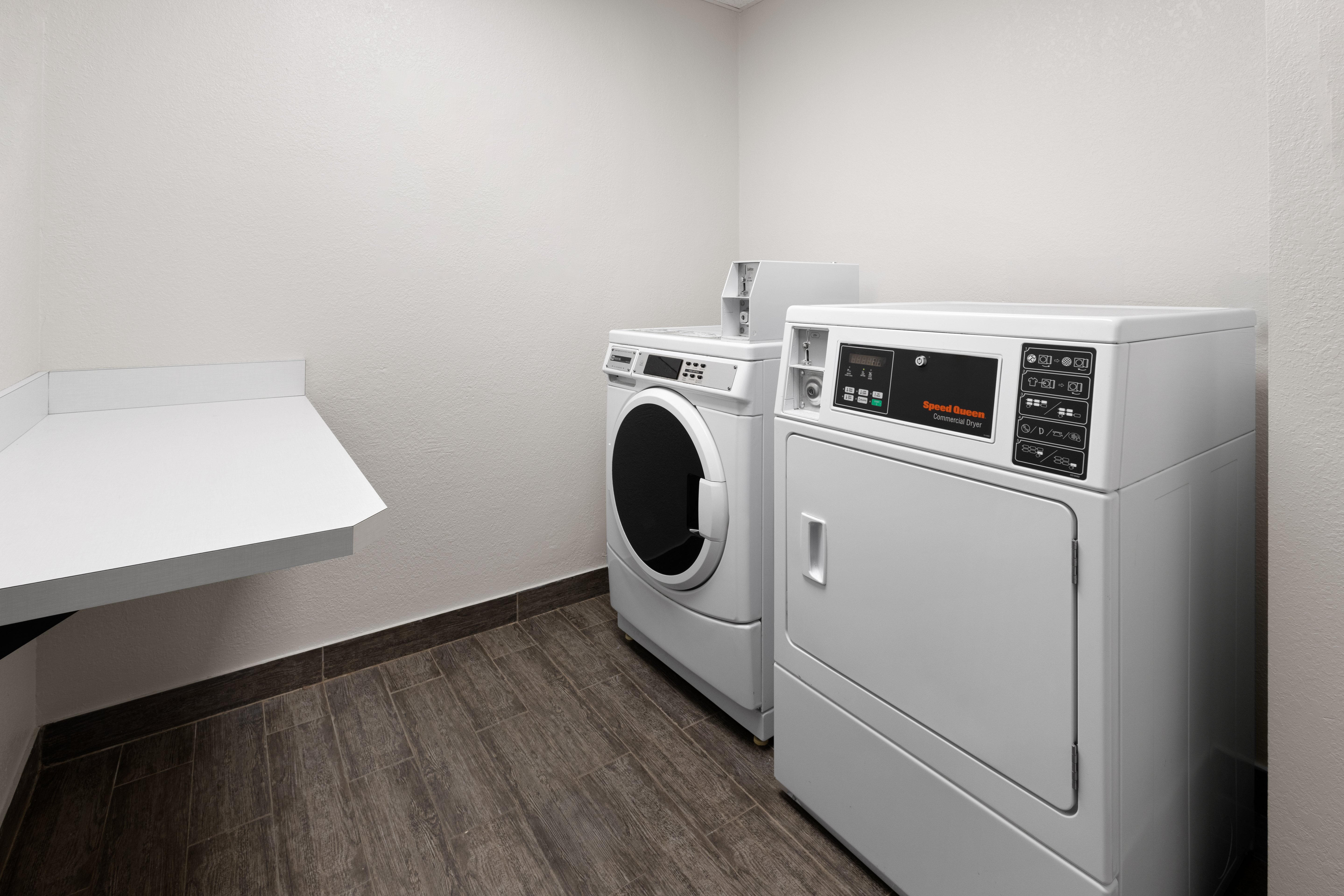 holiday inn express and suites wyomissing an ihg hotel