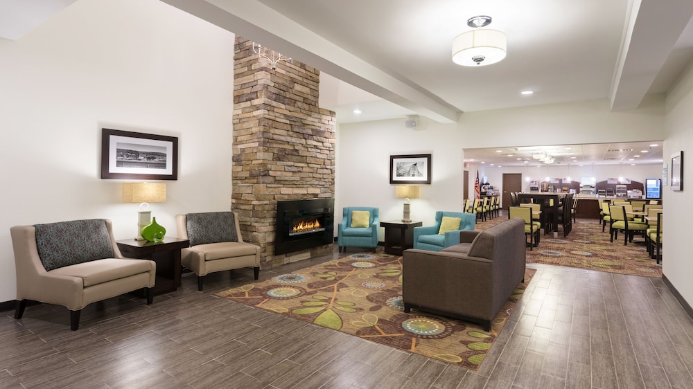holiday inn express and suites wyomissing an ihg hotel