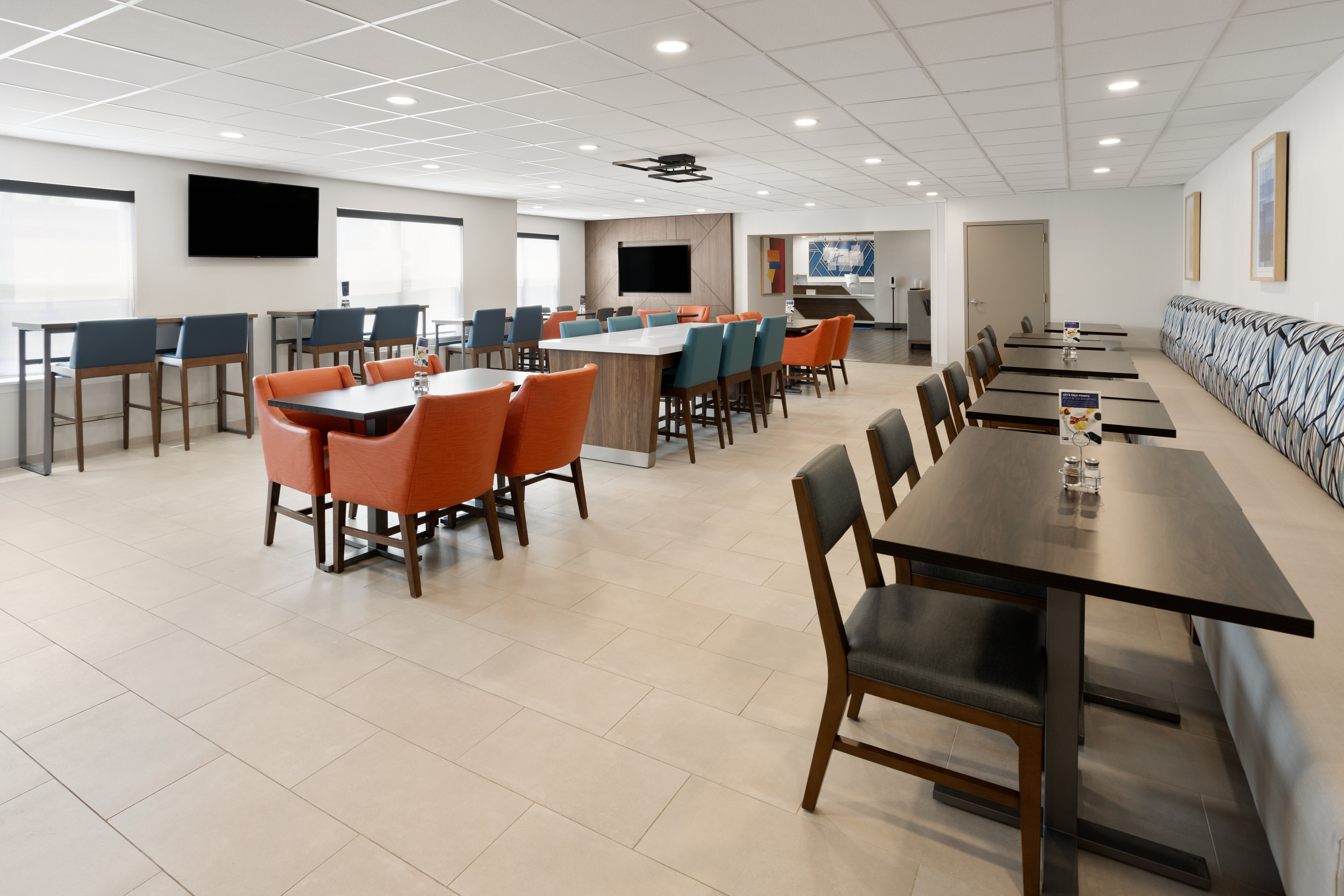 holiday inn express and suites wyomissing an ihg hotel