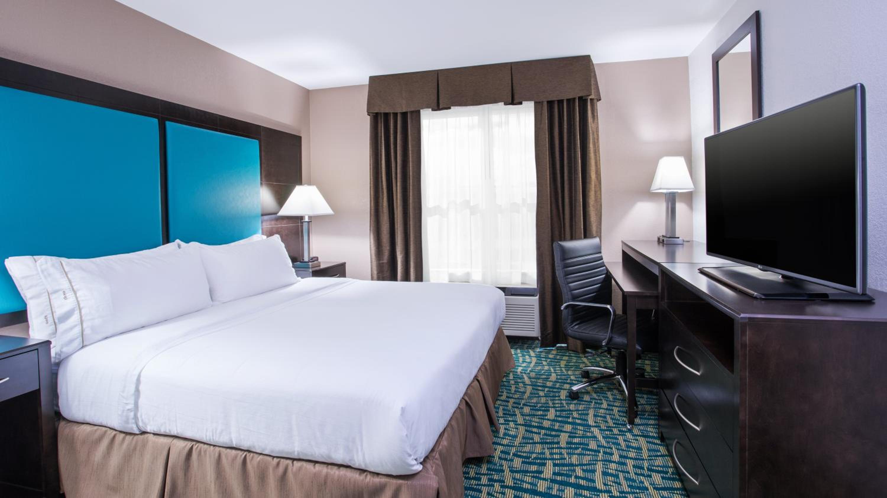 holiday inn express and suites wyomissing an ihg hotel