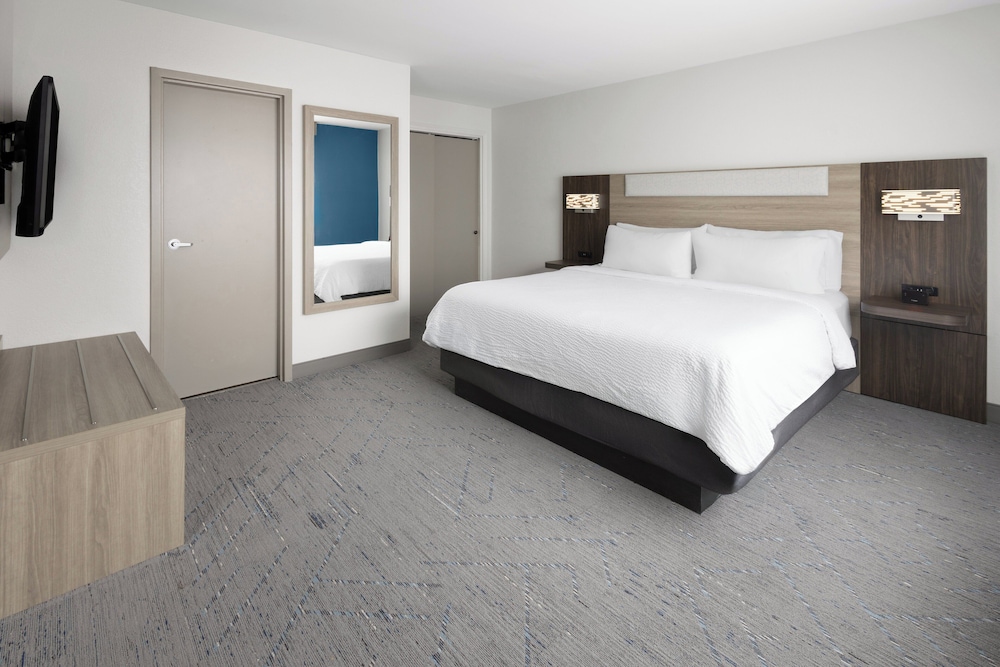 holiday inn express and suites wyomissing an ihg hotel