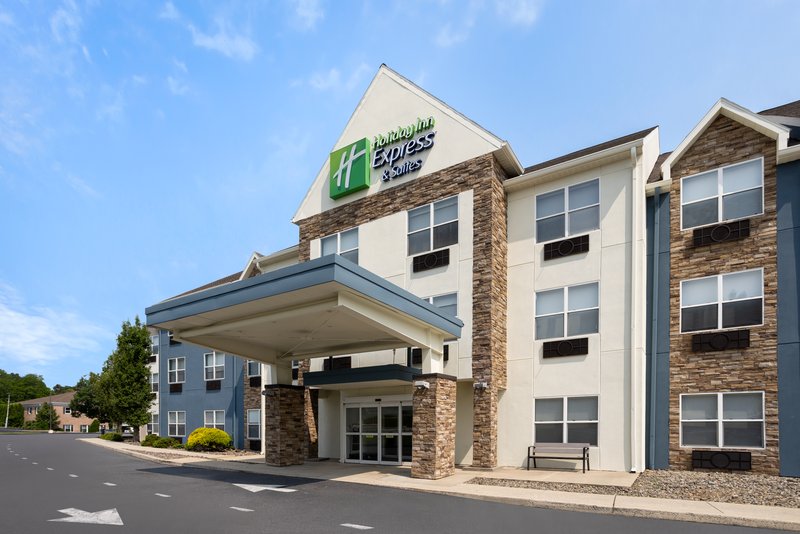 holiday inn express and suites wyomissing an ihg hotel