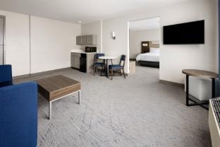 holiday inn express and suites wyomissing an ihg hotel