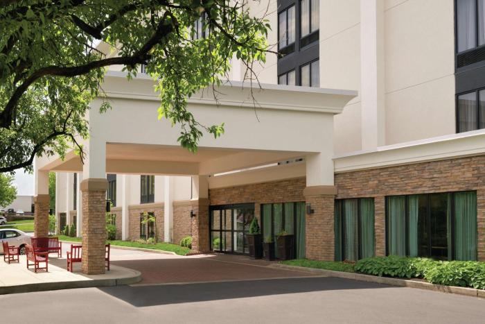 hampton inn reading wyomissing