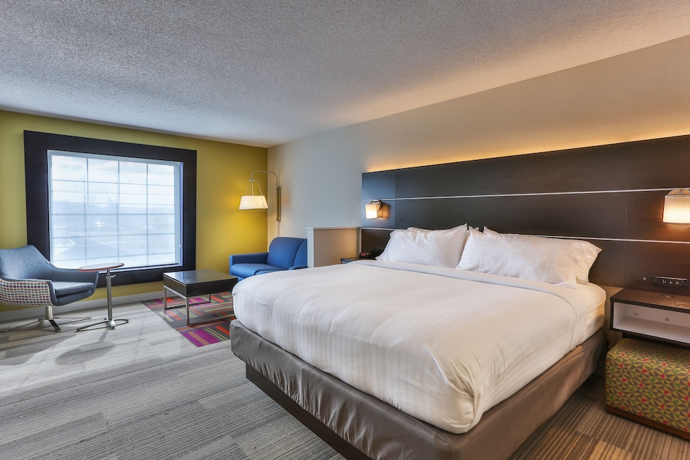 holiday inn express and suites reading by ihg