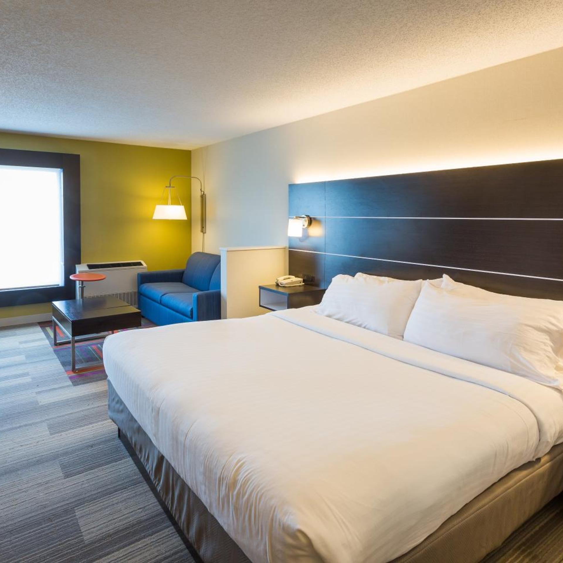 holiday inn express and suites reading by ihg