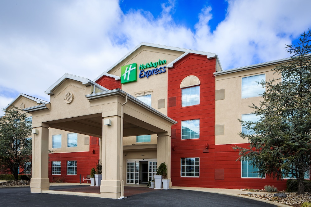 holiday inn express and suites reading by ihg