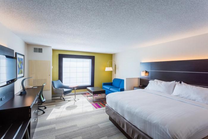 holiday inn express and suites reading by ihg