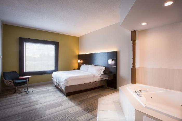 holiday inn express and suites reading by ihg