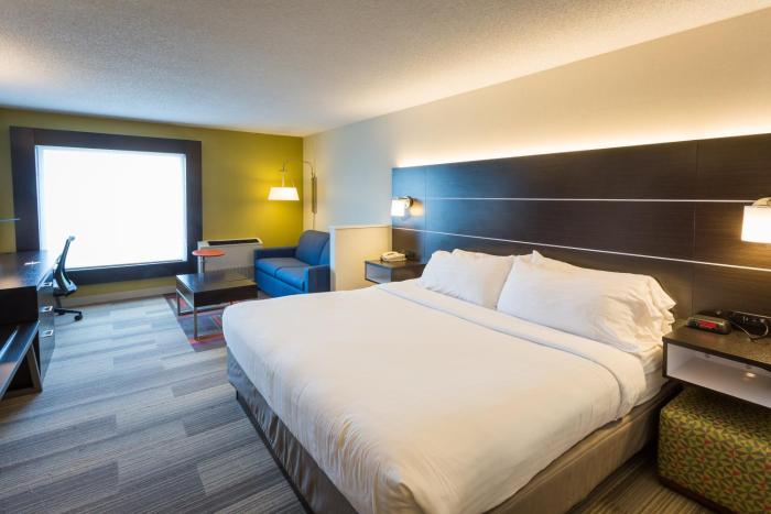 holiday inn express and suites reading by ihg