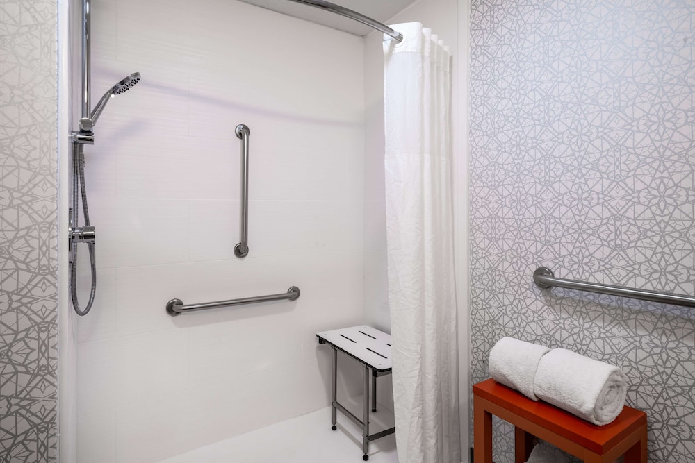 hampton inn joliet i 80