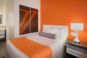 Howard Johnson Hotel By Wyndham Toms River,Point Pleasant - Toms River>>New Jersey,3 star