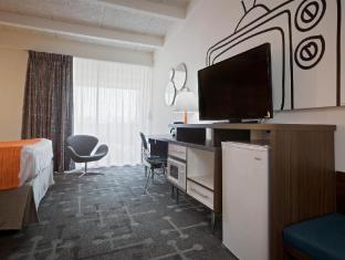 Howard Johnson Hotel By Wyndham Toms River,Point Pleasant - Toms River>>New Jersey,3 star