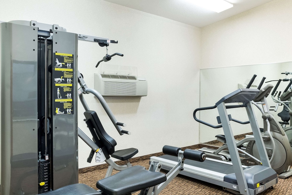 comfort inn and suites custer