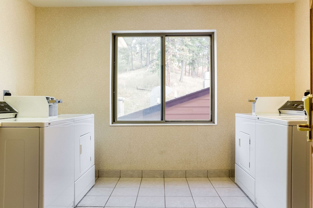 comfort inn and suites custer