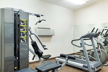 comfort inn and suites custer