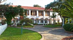 Sunbird Livingstonia Beach Hotel,Near Lizard Island,3 star