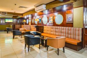 Bulawayo Rainbow Hotel,Centenary Park>>Bulawayo,3 star