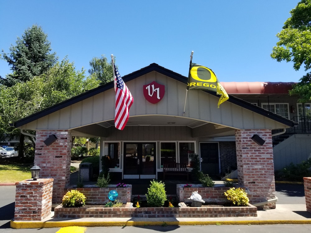 village inn springfield