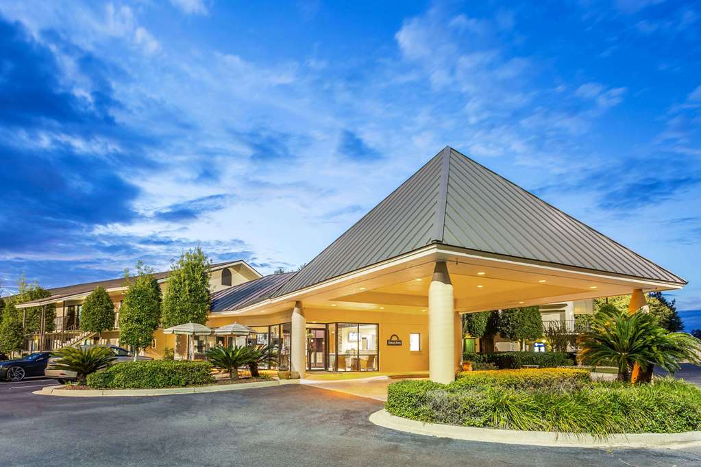 Days Inn By Wyndham Lake Park/Valdosta