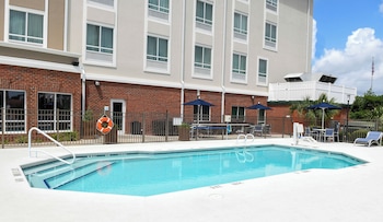 holiday inn express hotel and suites valdosta southeast by ihg