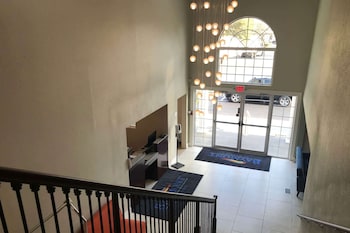 Baymont By Wyndham Lake Park Valdosta I-75,Near Preferred Outlets At Lake Park,2.5 star