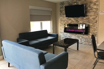 Baymont By Wyndham Lake Park Valdosta I-75,Near Preferred Outlets At Lake Park,2.5 star