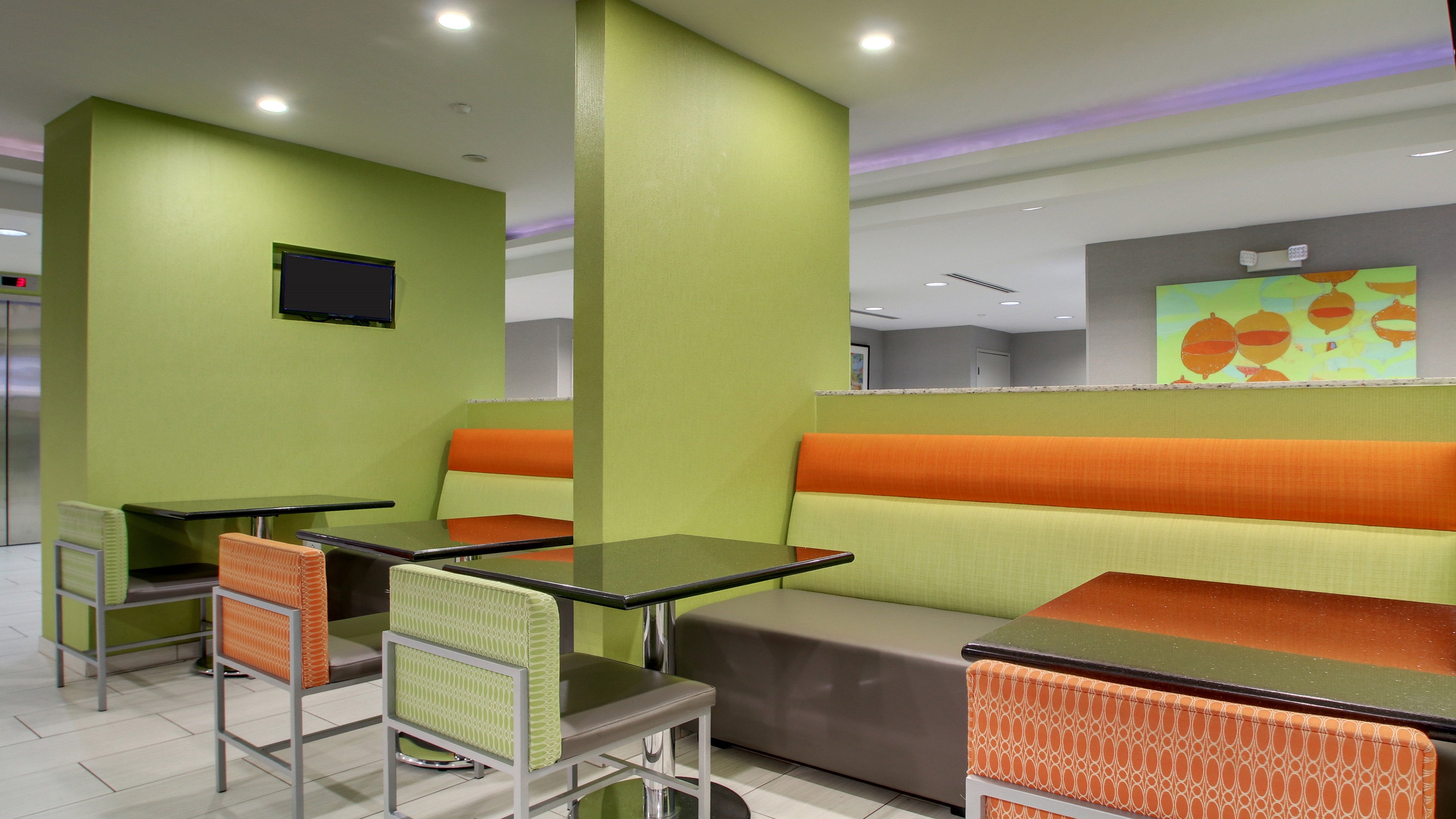 holiday inn express and suites jackson downtown co